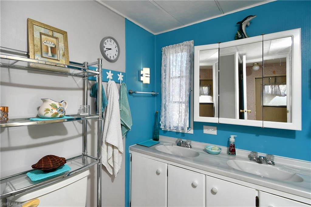 CARRIAGE VILLAGE - Residential