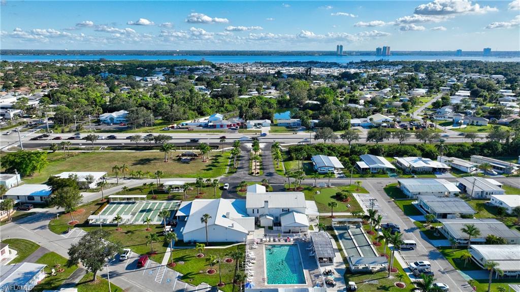 CARRIAGE VILLAGE - Residential