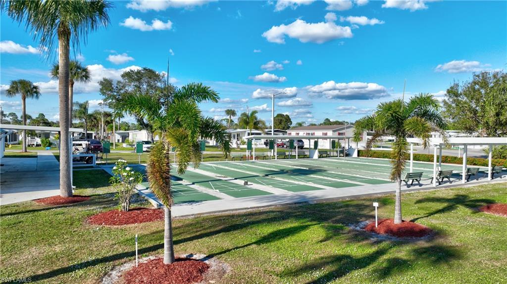 CARRIAGE VILLAGE - Residential