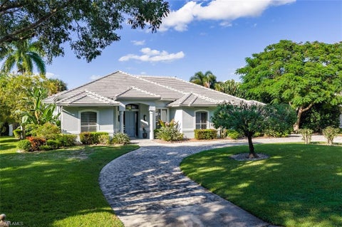 Photo of 565 CORAL DR, NAPLES, FL 34102 (MLS # 226036740)