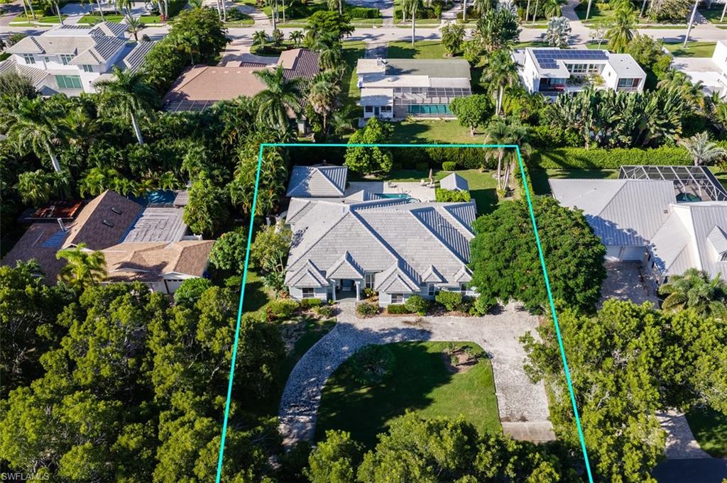 565 CORAL DR