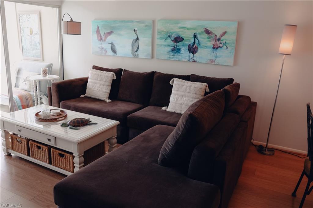 SEVEN LAKES - Residential