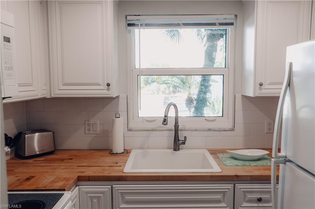 SEVEN LAKES - Residential