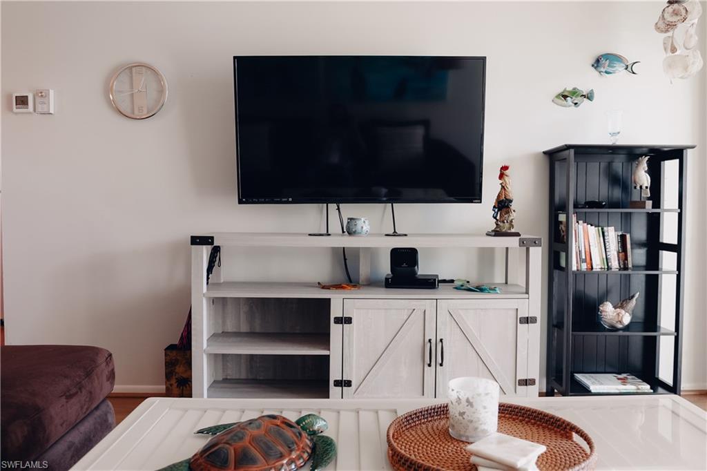 SEVEN LAKES - Residential