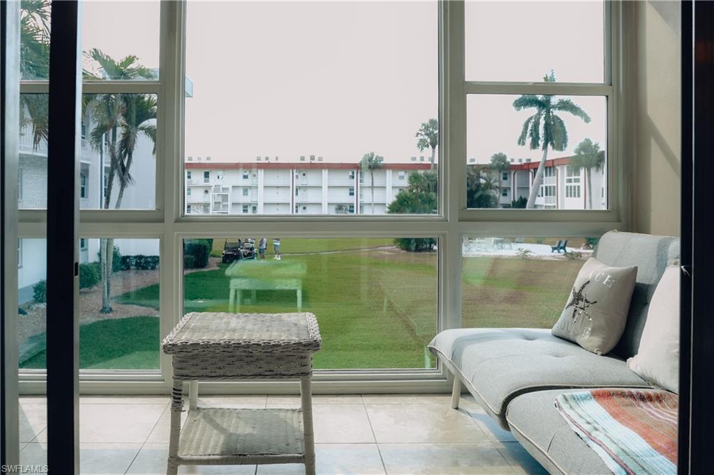 SEVEN LAKES - Residential