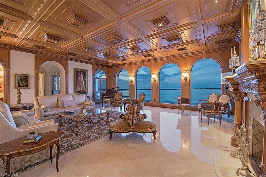 HIDEAWAY BEACH - Residential