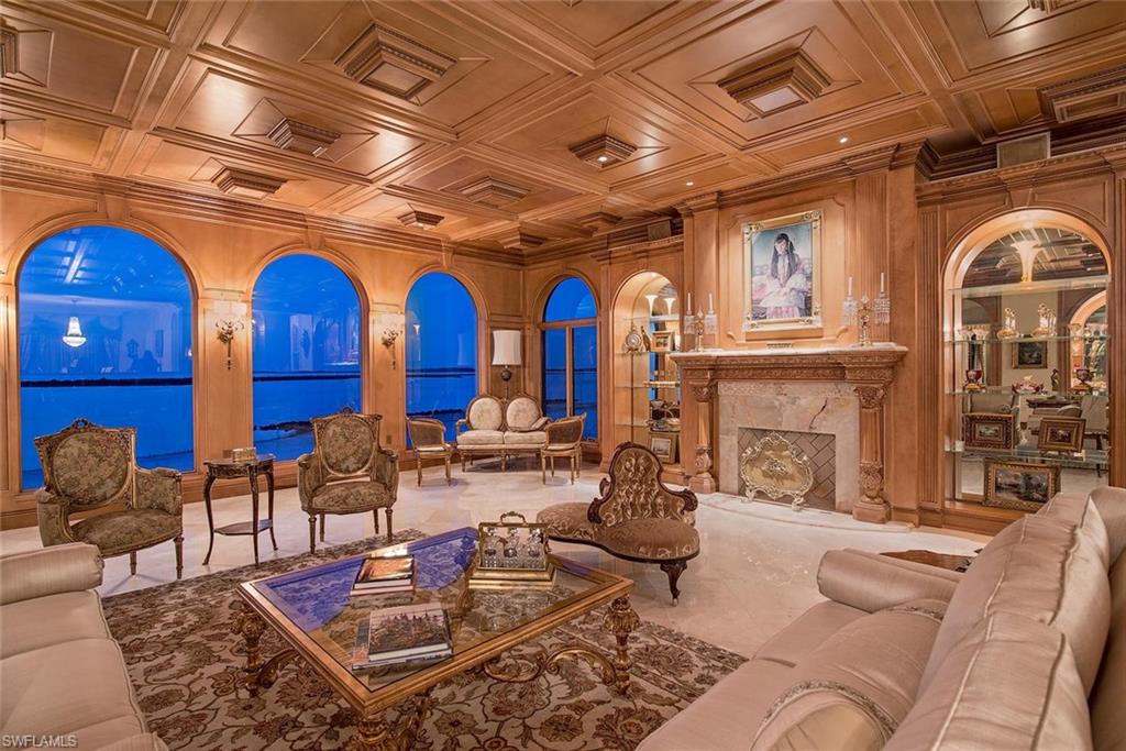 HIDEAWAY BEACH - Residential