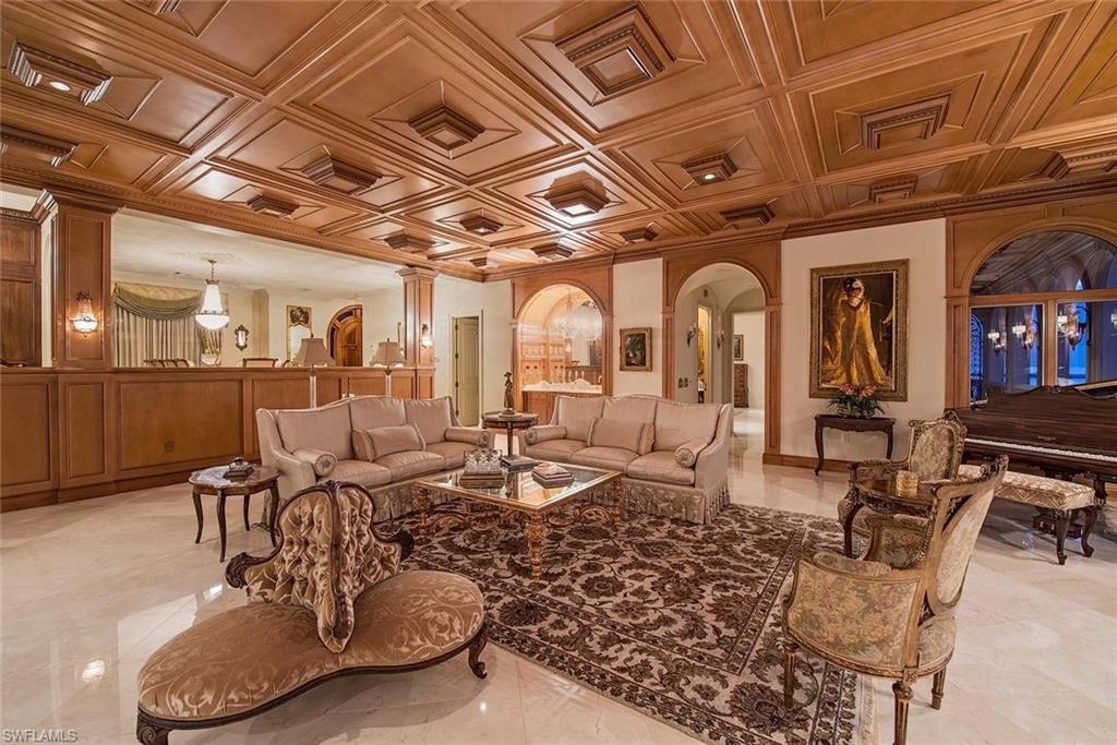 HIDEAWAY BEACH - Residential