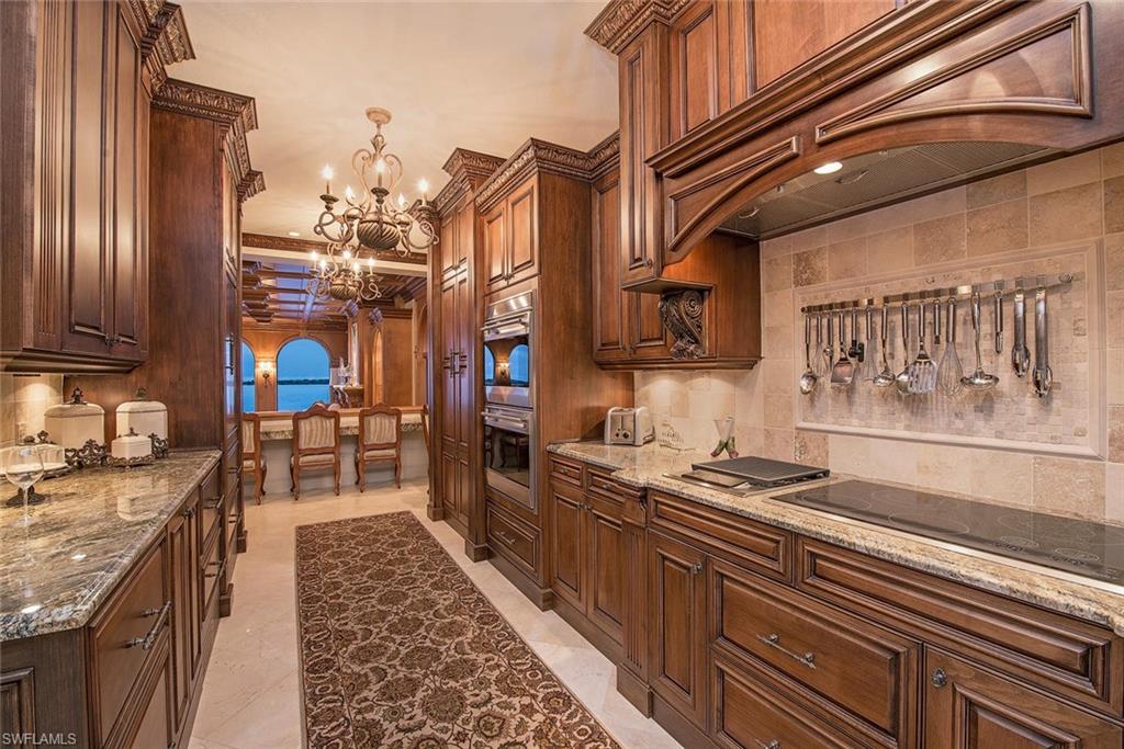 HIDEAWAY BEACH - Residential