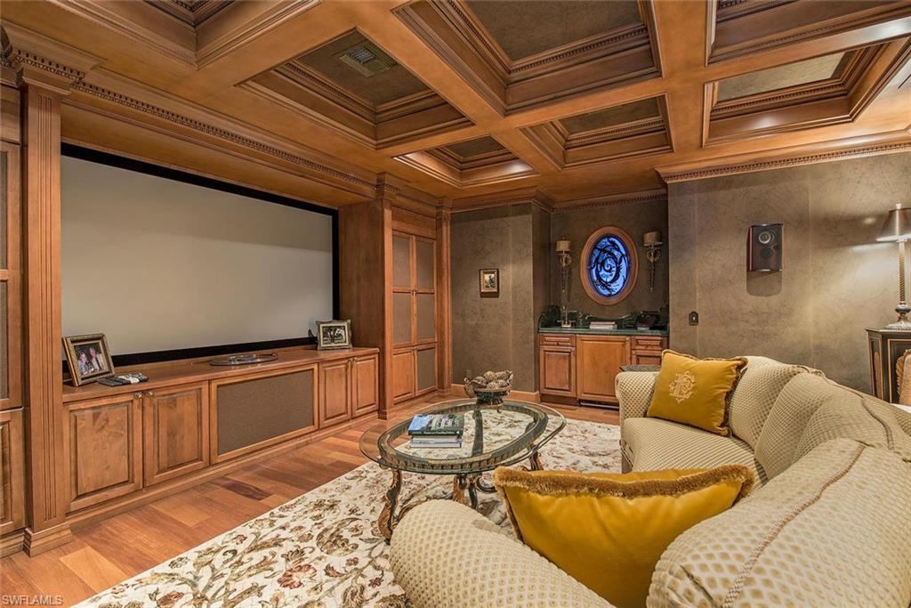 HIDEAWAY BEACH - Residential