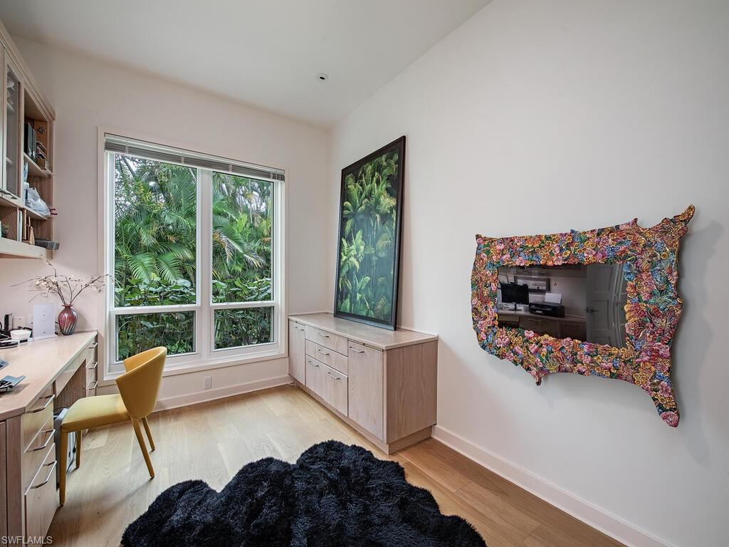 MOORINGS - Residential