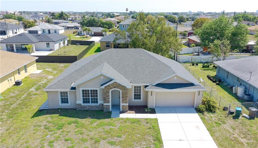 CAPE CORAL - Residential