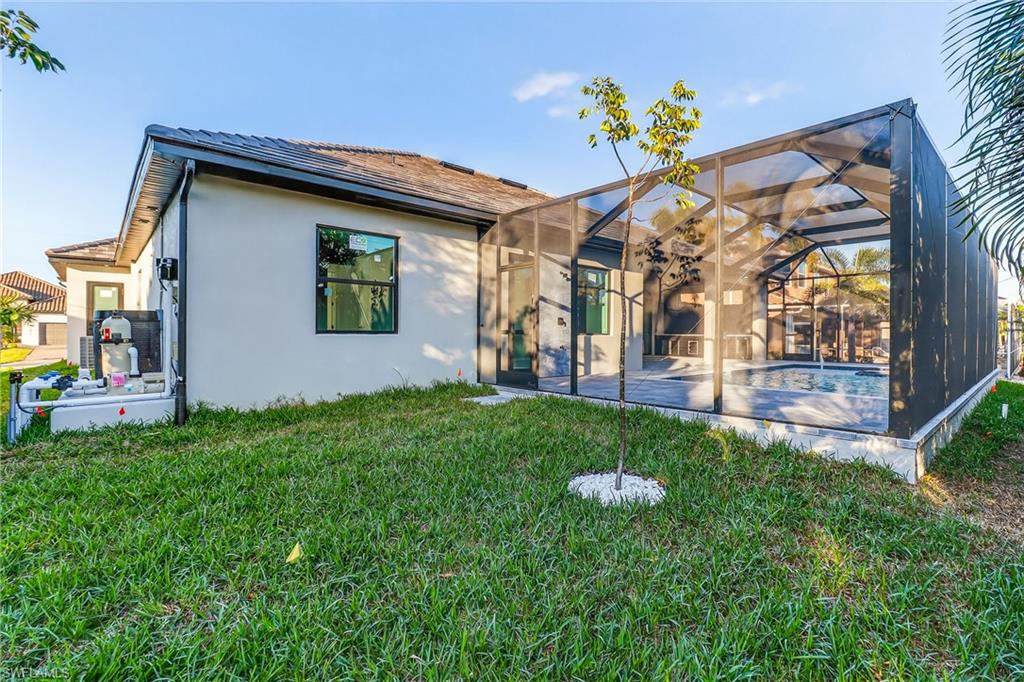 CAPE CORAL - Residential