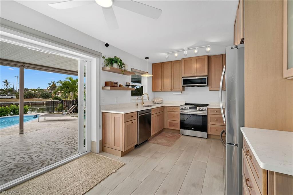 SANDPIPER VILLAGE - Residential