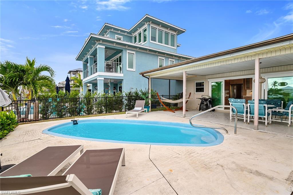 SANDPIPER VILLAGE - Residential