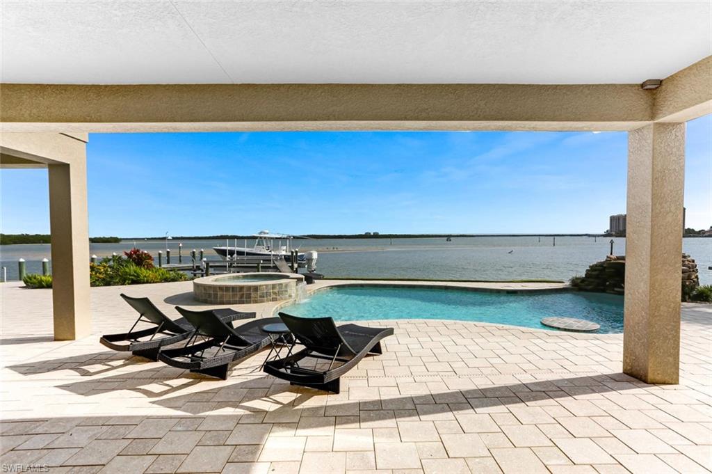 LAGUNA SHORES - Residential