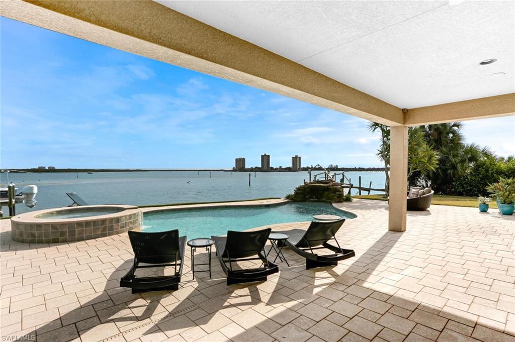 LAGUNA SHORES - Residential
