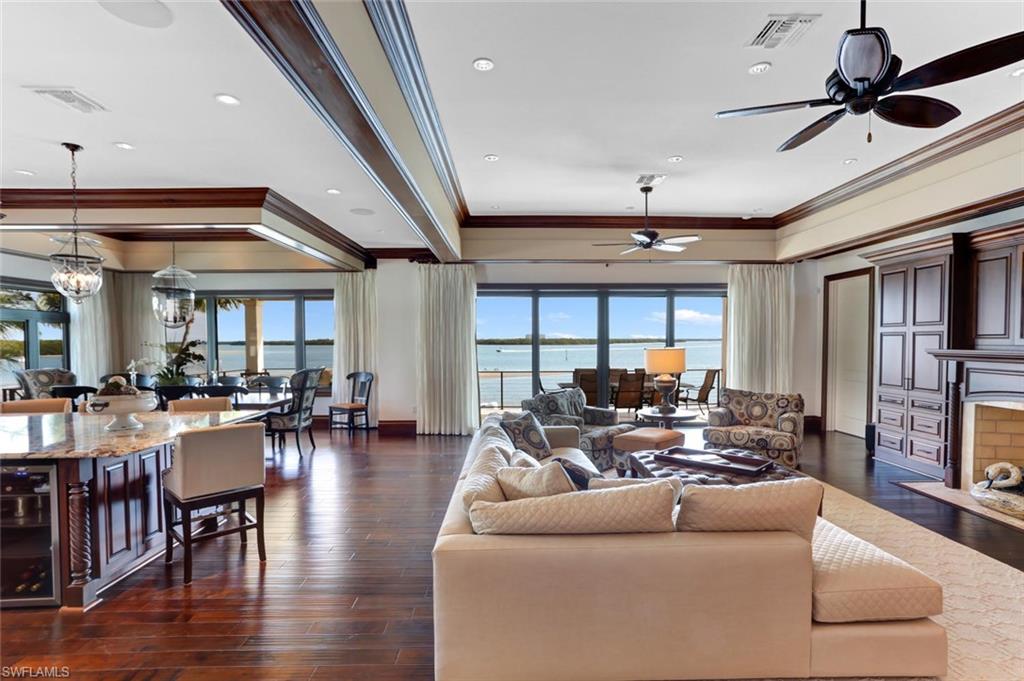 LAGUNA SHORES - Residential