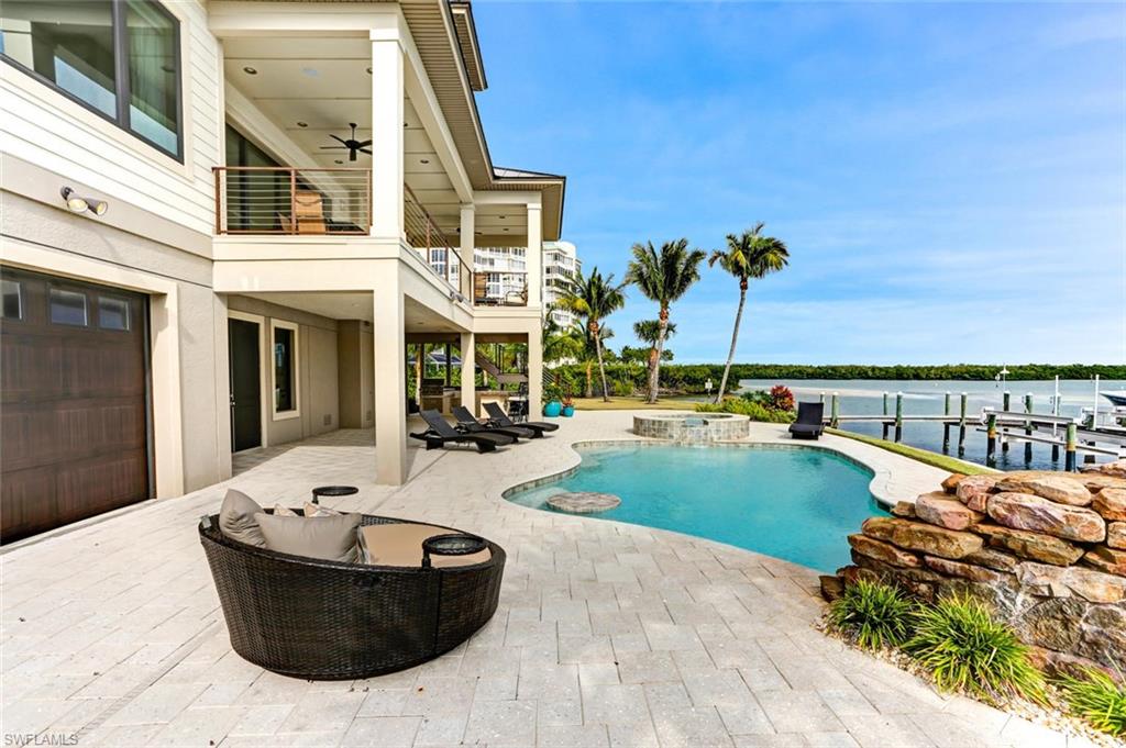 LAGUNA SHORES - Residential