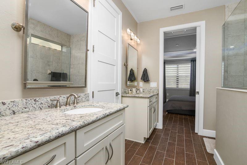 CAMDEN LAKES - Residential Lease