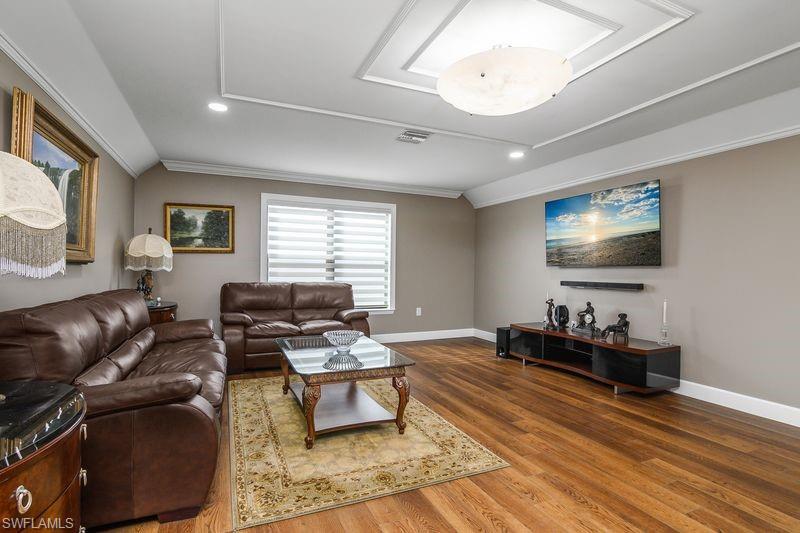 CAMDEN LAKES - Residential Lease