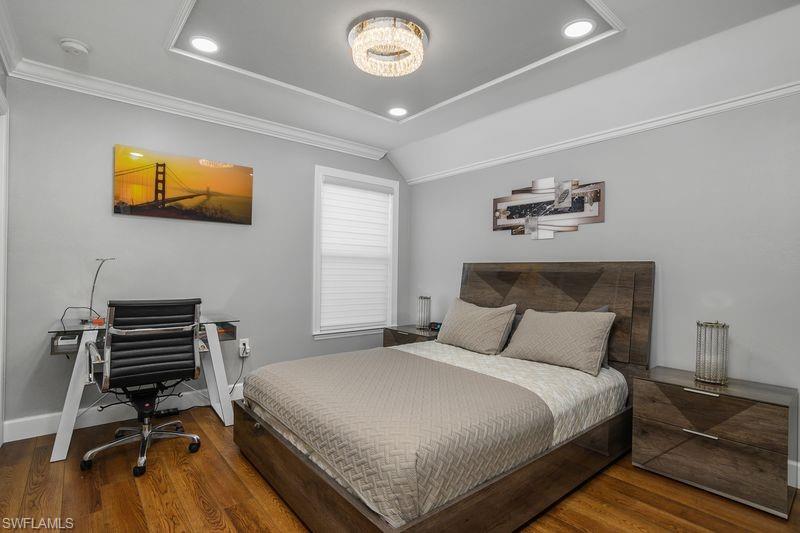 CAMDEN LAKES - Residential Lease