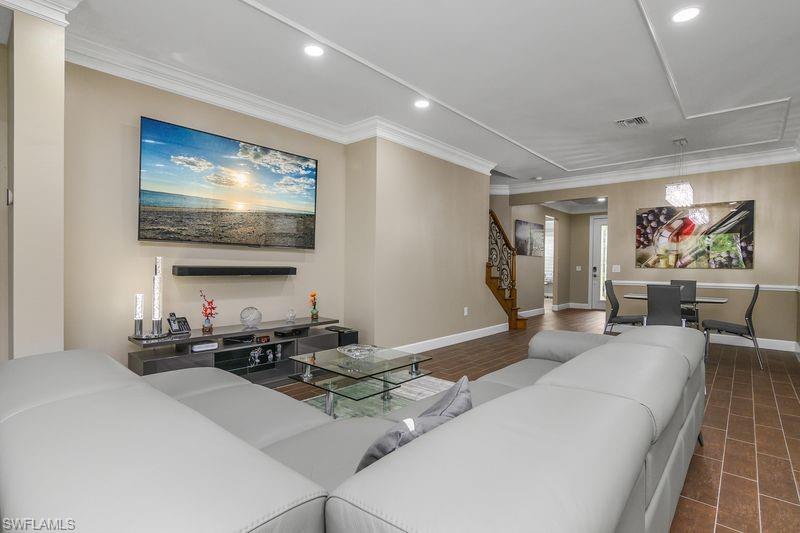 CAMDEN LAKES - Residential Lease