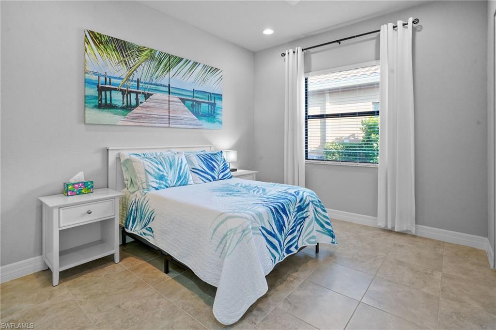 MARINA BAY - Residential