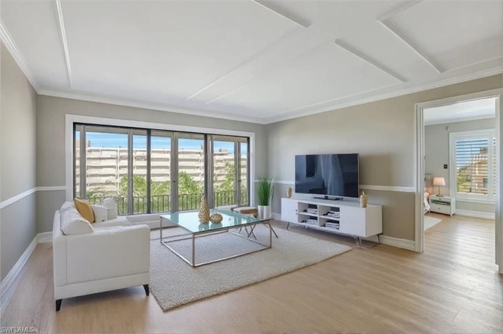 Photo of 3430 Gulf Shore BLVD N #5J, NAPLES, FL 34103 (MLS # 225068290)