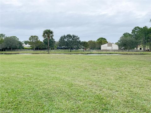 A home in NAPLES