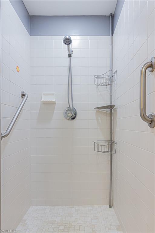 FOUNTAINS V - Residential