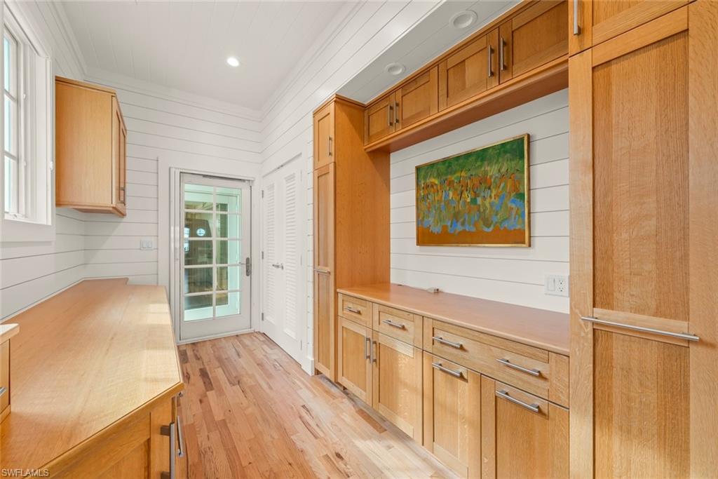 DICKEYS JOHN R SUBD - Residential