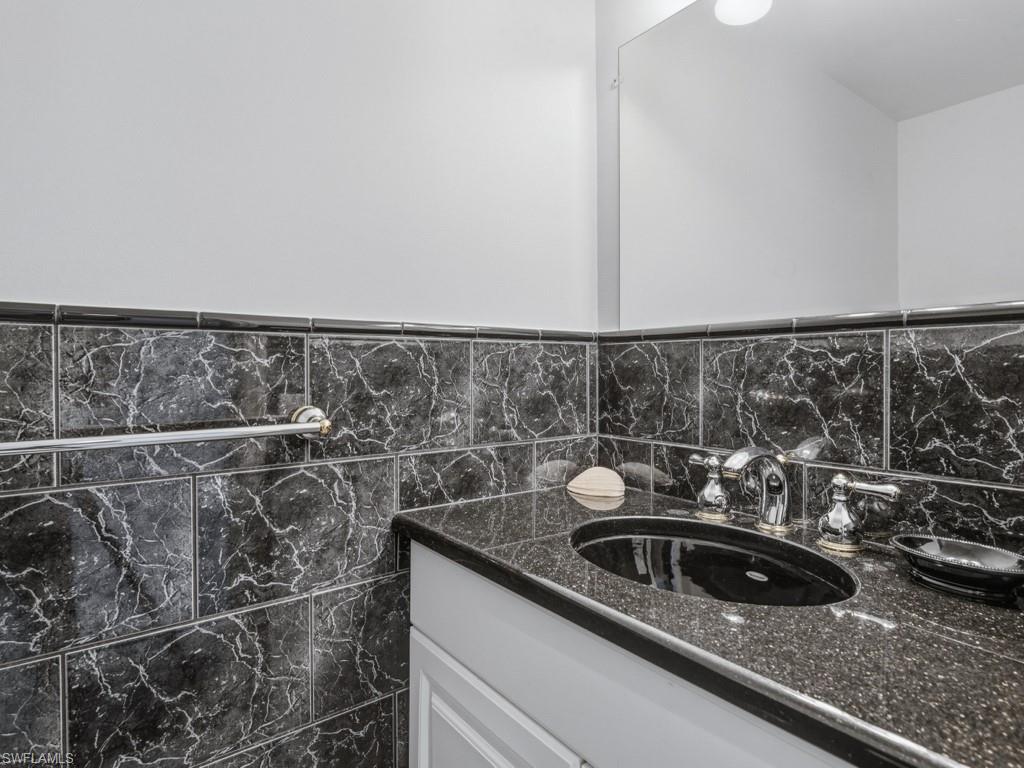 TRADEWINDS APTS OF MARCO ISLAND - Residential