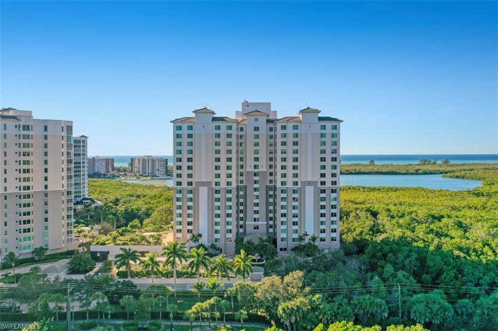 GRANDE GENEVA - Residential