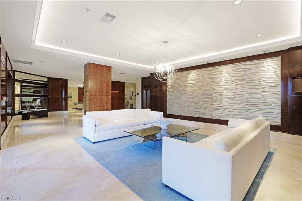 GRANDE GENEVA - Residential