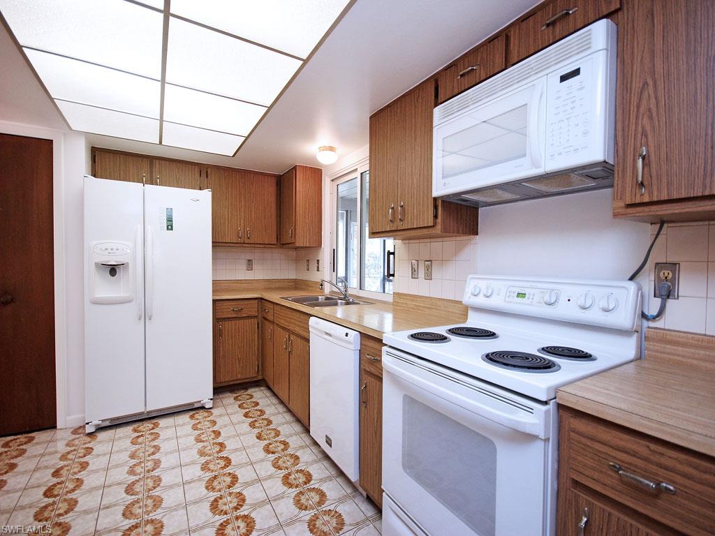 SANIBEL CENTER - Residential