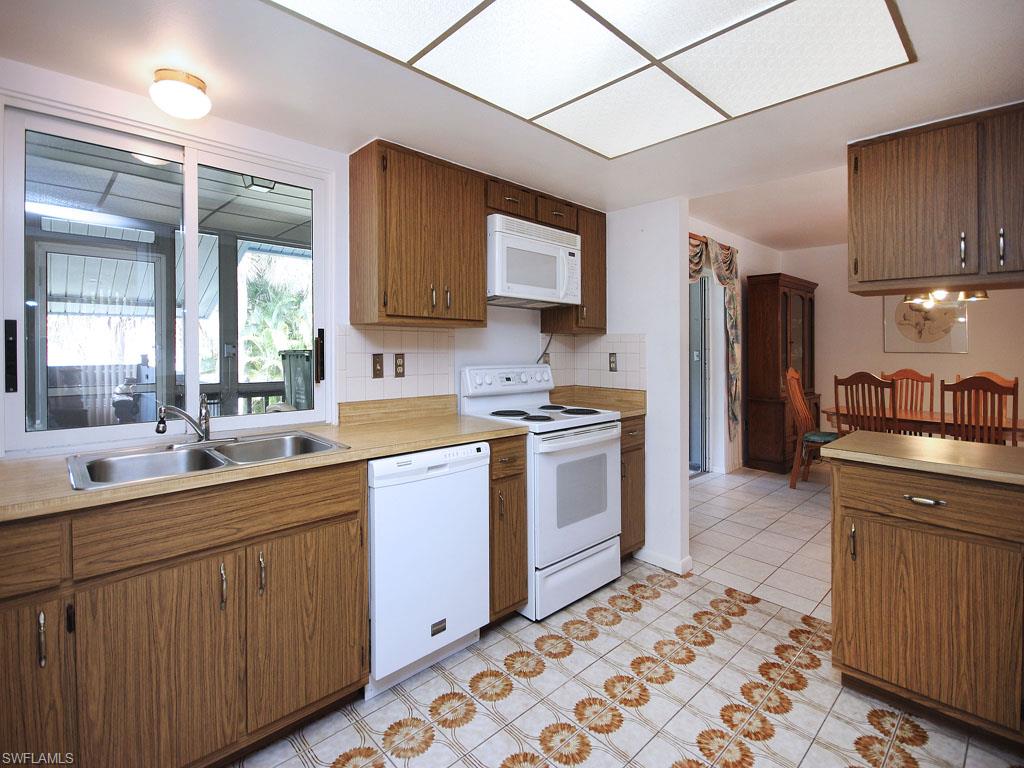 SANIBEL CENTER - Residential