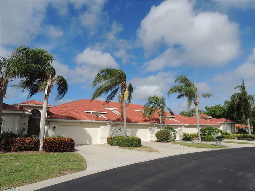 Beautiful canal-front townhome in Harbour Isle Yacht and Racquet Club off Iona Rd.  This 2043 square foot home offers three bedrooms plus a den, and 2 1/2 baths!  In addition you will find a lovely open loft for reading or relaxing.  You will enjoy the location, a stone's throw from the recreation area. Tie up your boat behind your house, or lease/purchase a slip in the private marina.  Harbour Isle is a very desirable gated community on the Caloosahatchee River in Ft. Myers and offers a private riverfront marina, fishing pier, community room, pool, spa, fitness center and tennis courts.  This Iona Rd. location is very close to shopping, theatre and beaches...all the best our area has to offer!