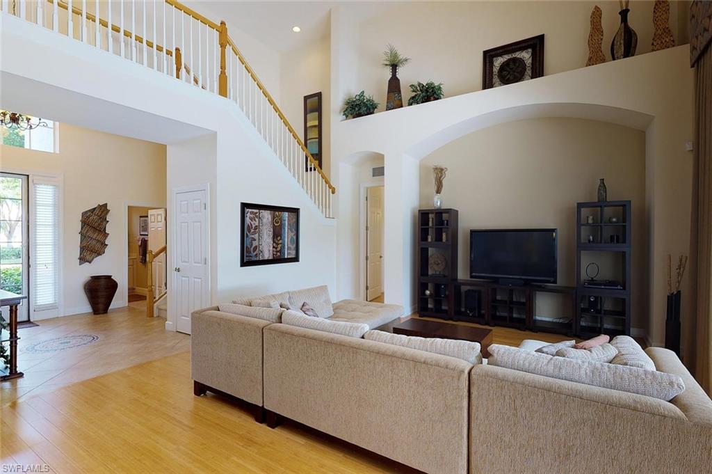 WOODMONT - Residential