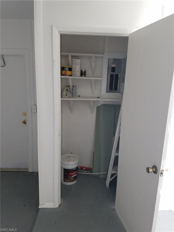 FORT MYERS SHORES - Residential