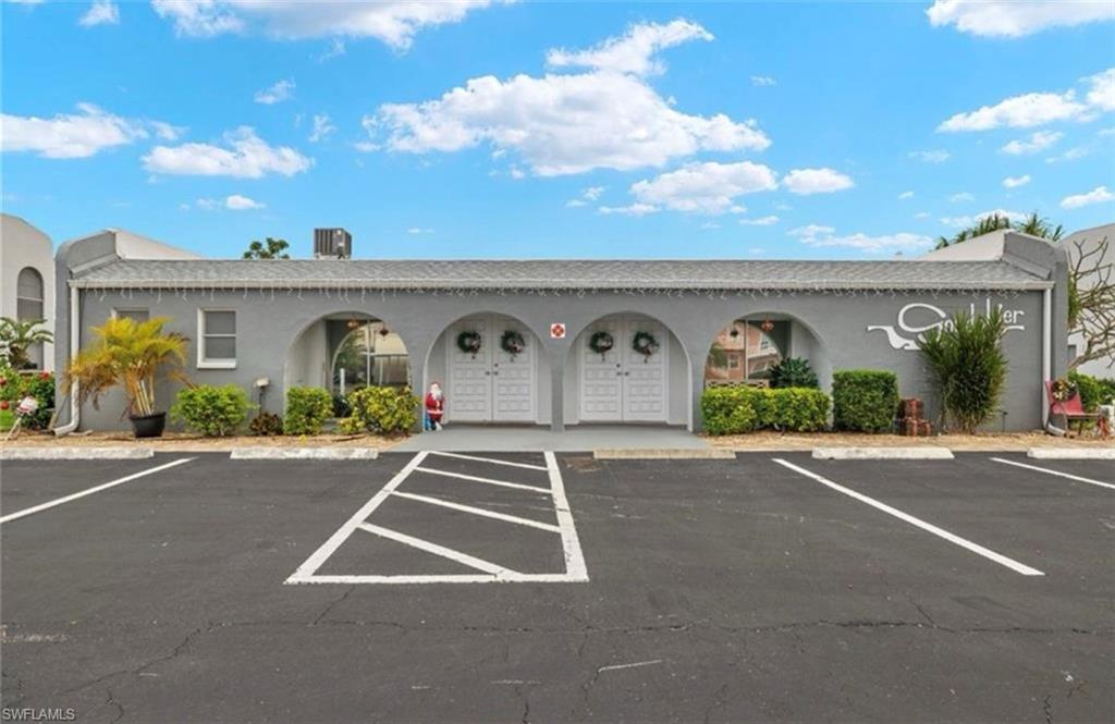 GONDOLIER CONDO - Residential