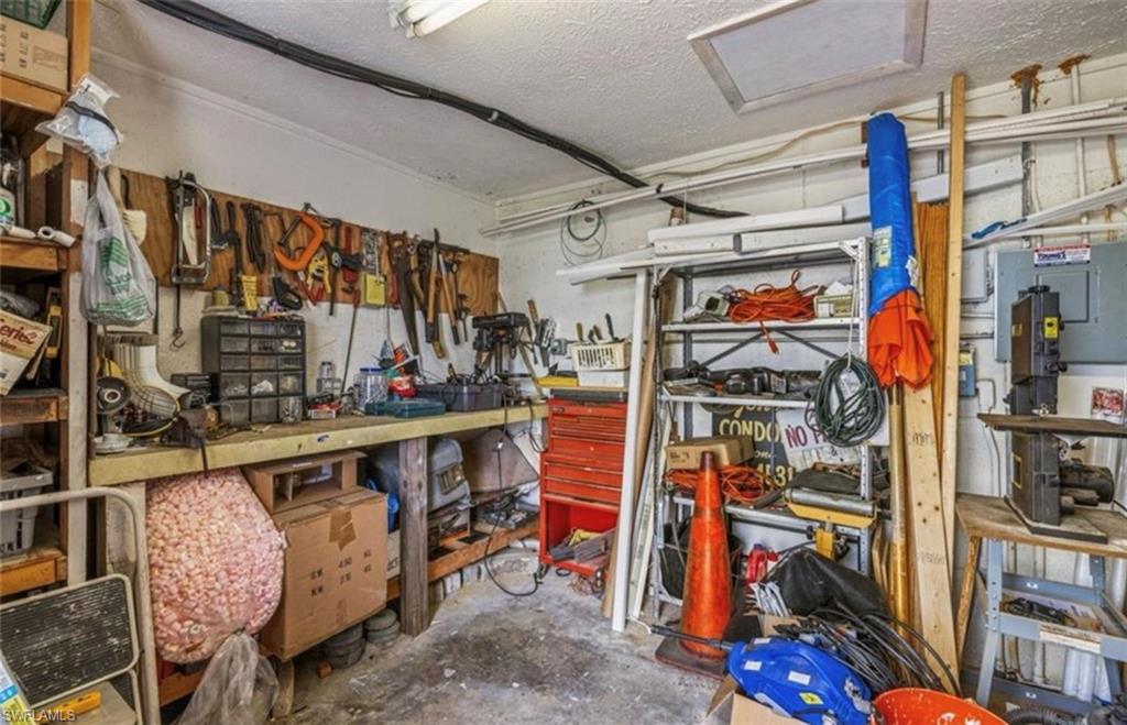 GONDOLIER CONDO - Residential