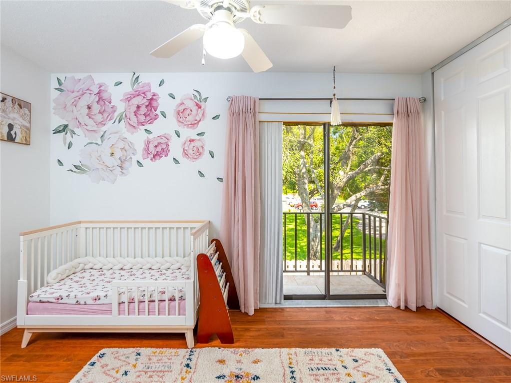 PARKWOODS TOWNHOUSE COMMUNITY - Residential