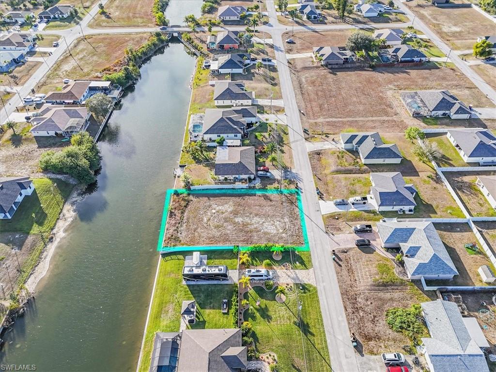 CAPE CORAL - Land