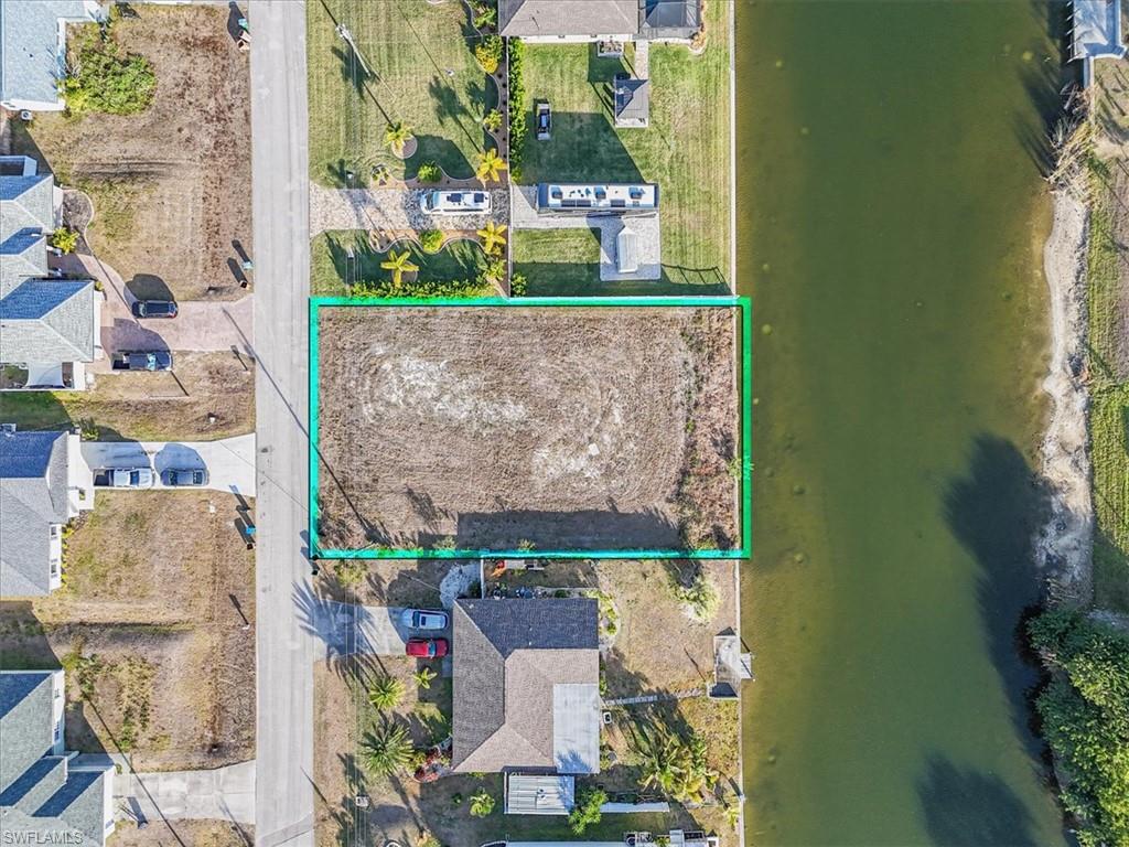CAPE CORAL - Land