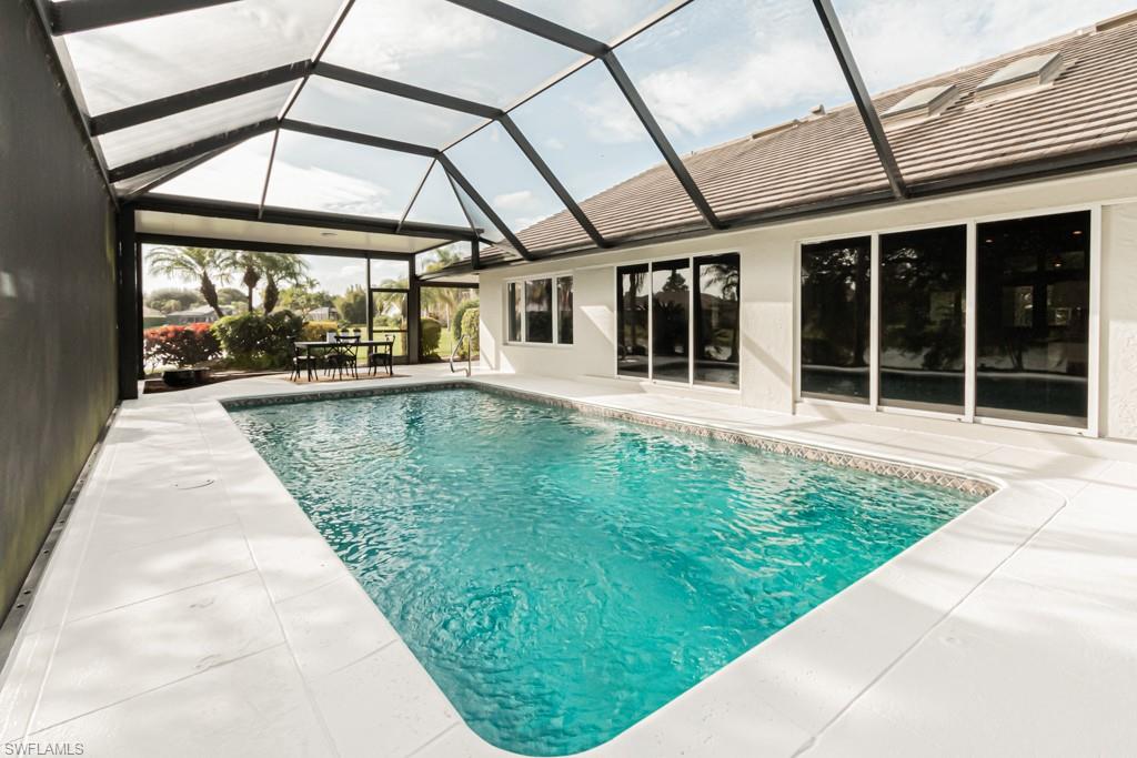 LONGSHORE LAKE - Residential