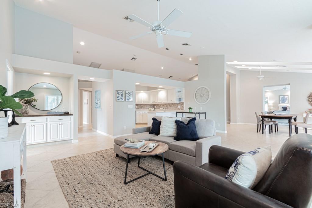 LONGSHORE LAKE - Residential