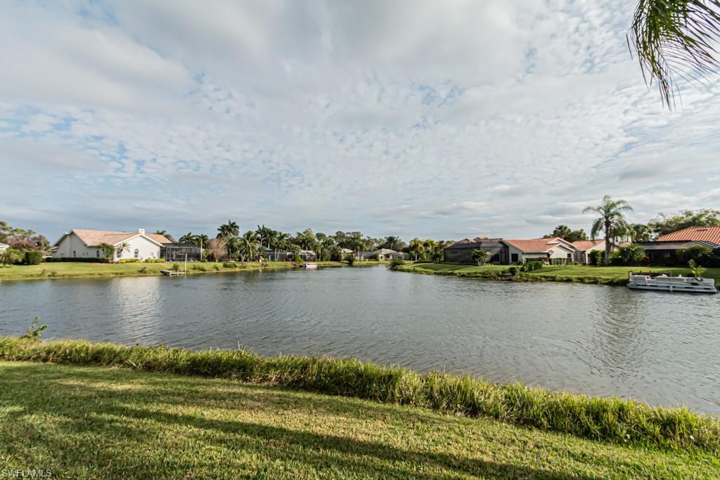 LONGSHORE LAKE - Residential