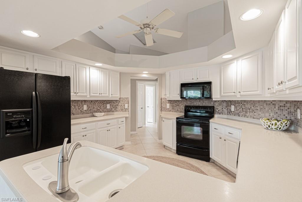 LONGSHORE LAKE - Residential