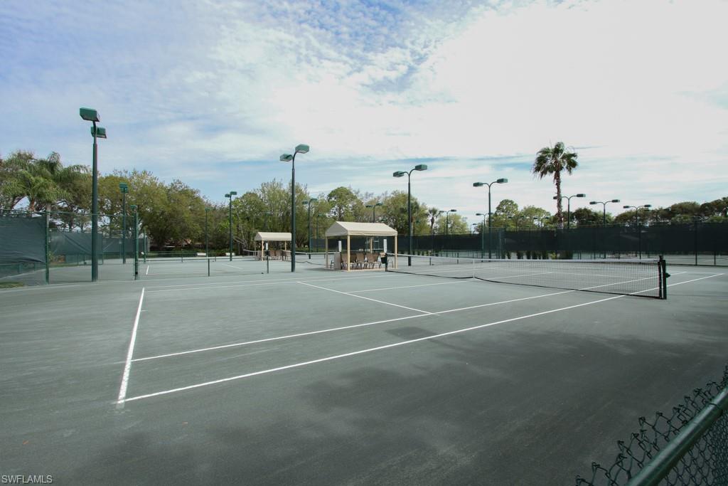 LONGSHORE LAKE - Residential